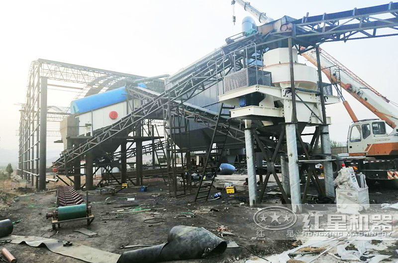 湖北某環(huán)保節(jié)能的砂石生產(chǎn)線現(xiàn)場(chǎng) 湖北某環(huán)保節(jié)能的砂石生產(chǎn)線現(xiàn)場(chǎng)