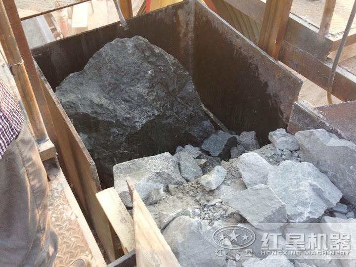 印尼尾礦加工現場，進料粒度大，出料5-10mm