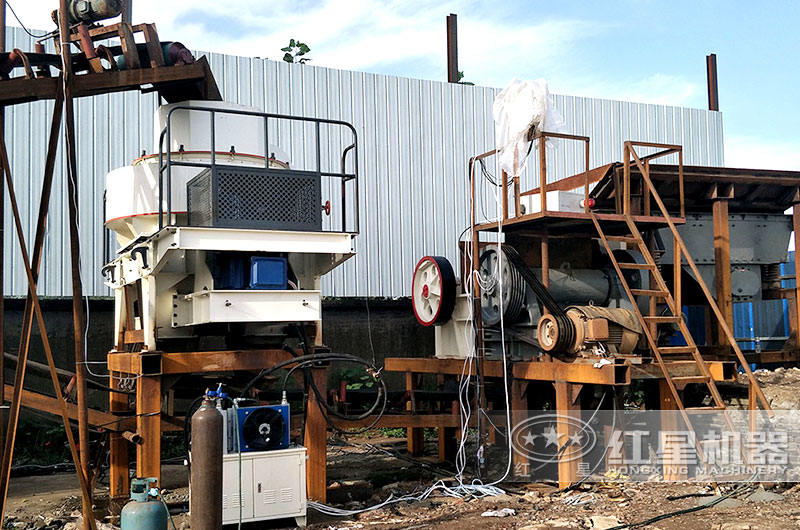 廣西玉林立軸沖擊式制砂機生產(chǎn)線現(xiàn)場 廣西玉林立軸沖擊式制砂機生產(chǎn)線現(xiàn)場