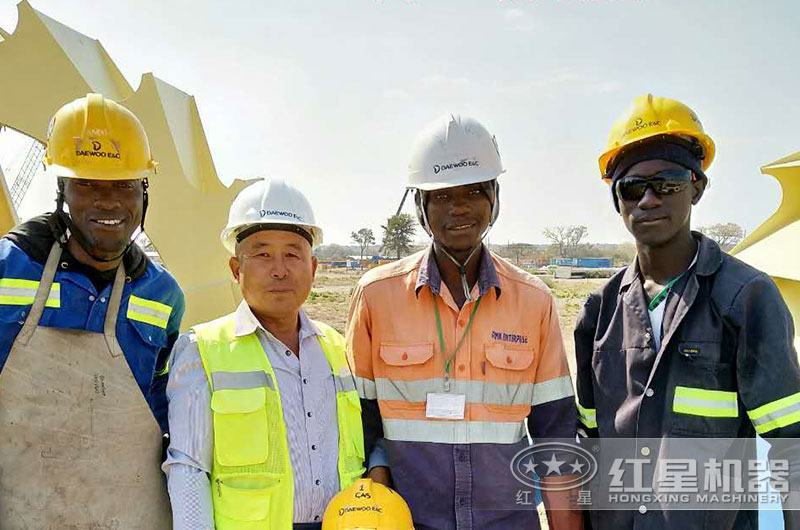 售后人員上門為贊比亞客戶提供服務 售后人員上門為贊比亞客戶提供服務