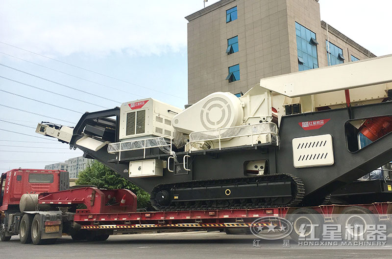 時(shí)產(chǎn)100噸履帶式液壓巖石破碎機(jī)直接發(fā)往客戶現(xiàn)場(chǎng) 時(shí)產(chǎn)100噸履帶式液壓巖石破碎機(jī)直接發(fā)往客戶現(xiàn)場(chǎng)