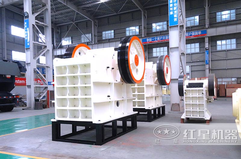 鄂式破碎機，一段粗碎破碎比大