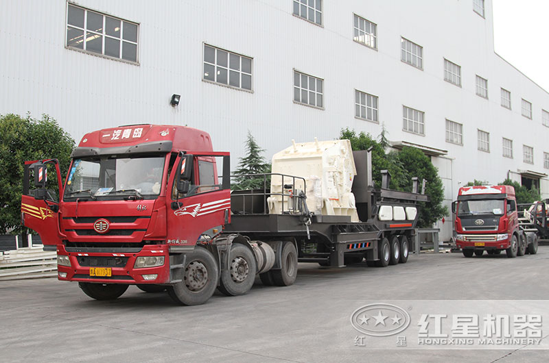 移動石子細碎機設備發貨中 移動石子細碎機設備發貨中