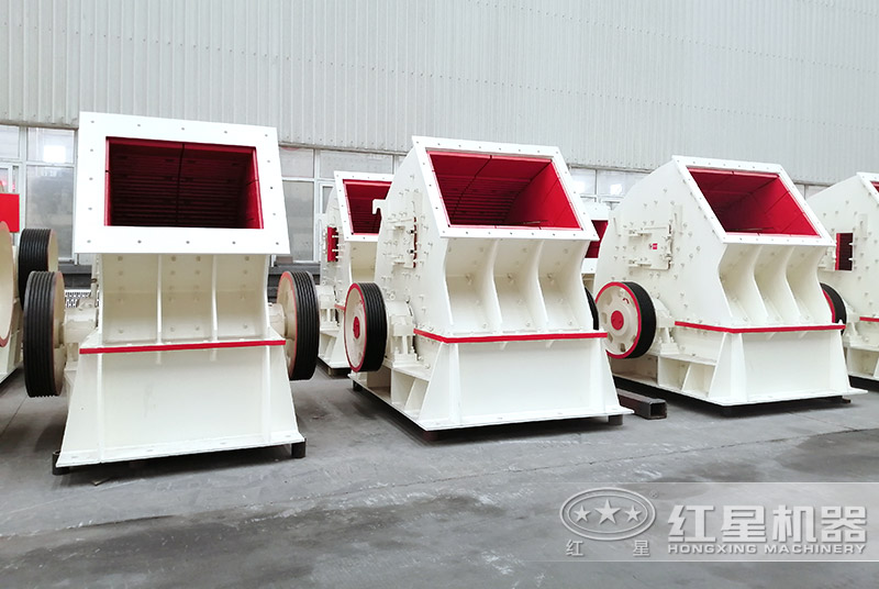 1615重錘式破碎機(jī)車間 1615重錘式破碎機(jī)車間