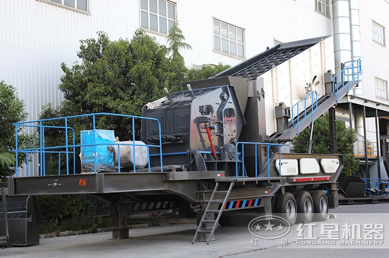 移動(dòng)反擊式破碎機(jī)圖片 移動(dòng)反擊式破碎機(jī)圖片