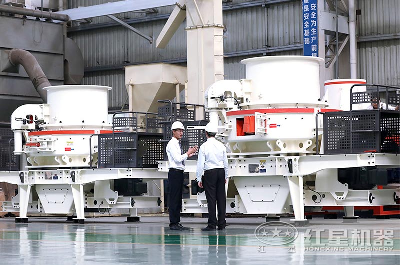 客戶來廠考察砂石制沙設(shè)備 客戶來廠考察砂石制沙設(shè)備